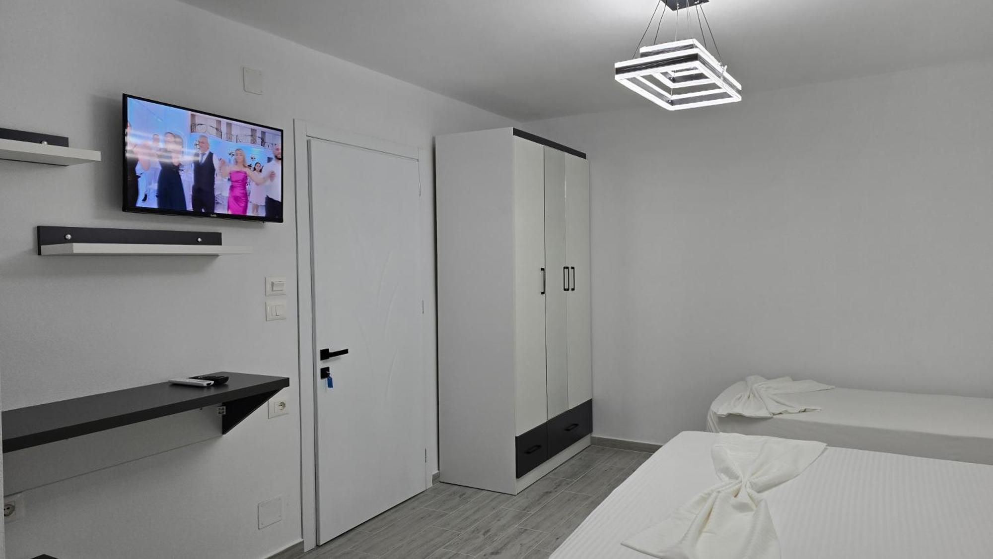 Guest House Pogradeci 외부 사진