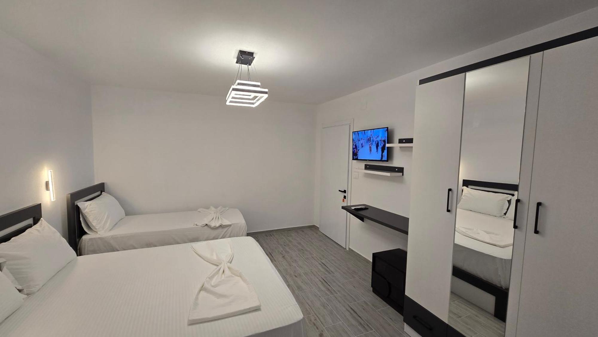 Guest House Pogradeci 외부 사진